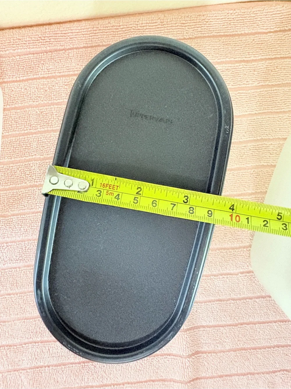 Set of 3 Modular Mates container.             (2oval 4 1/2”H). (1 oval 11 1/4”H)